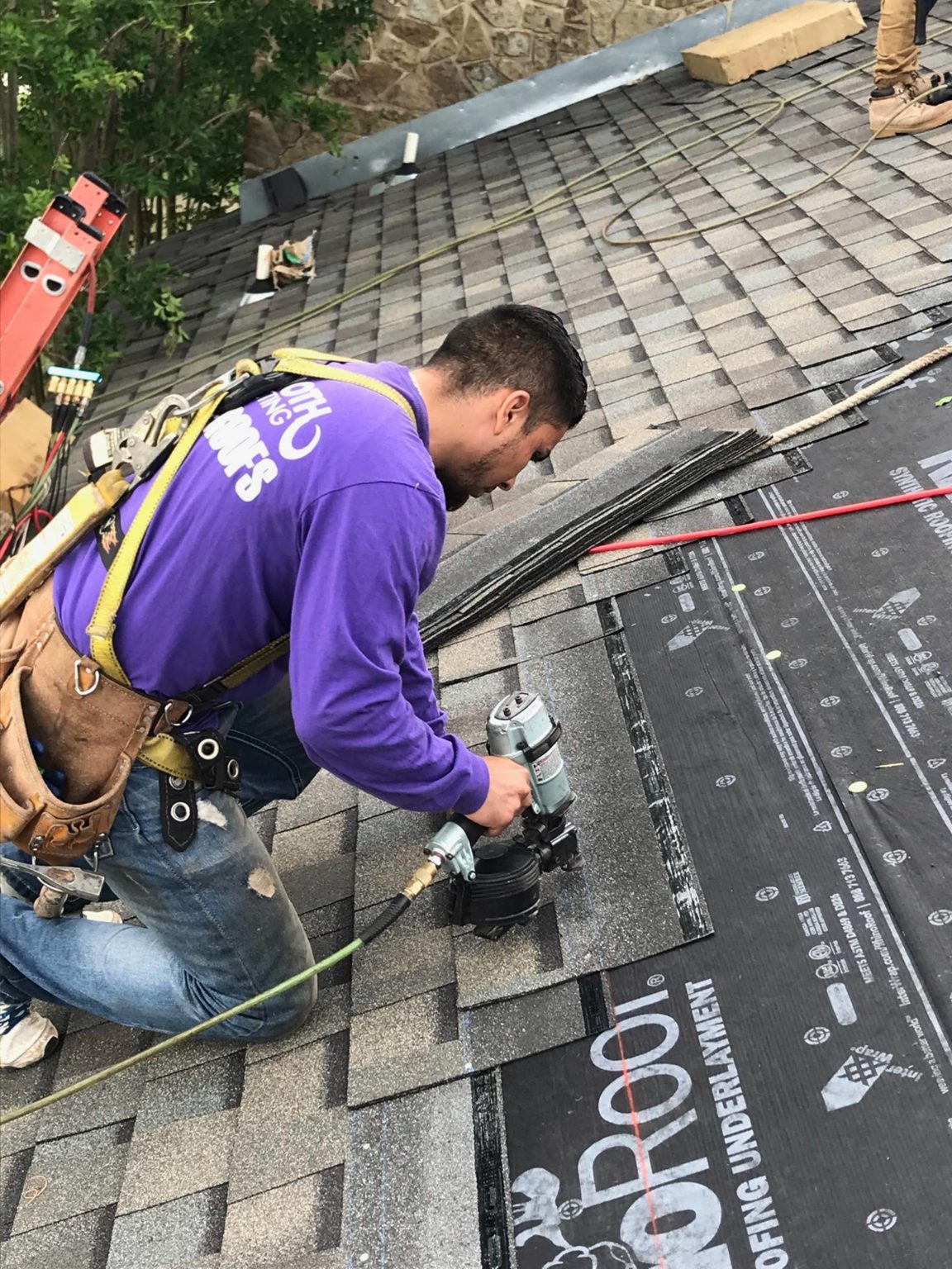Mammoth Roofing and Solar Of San Antonio